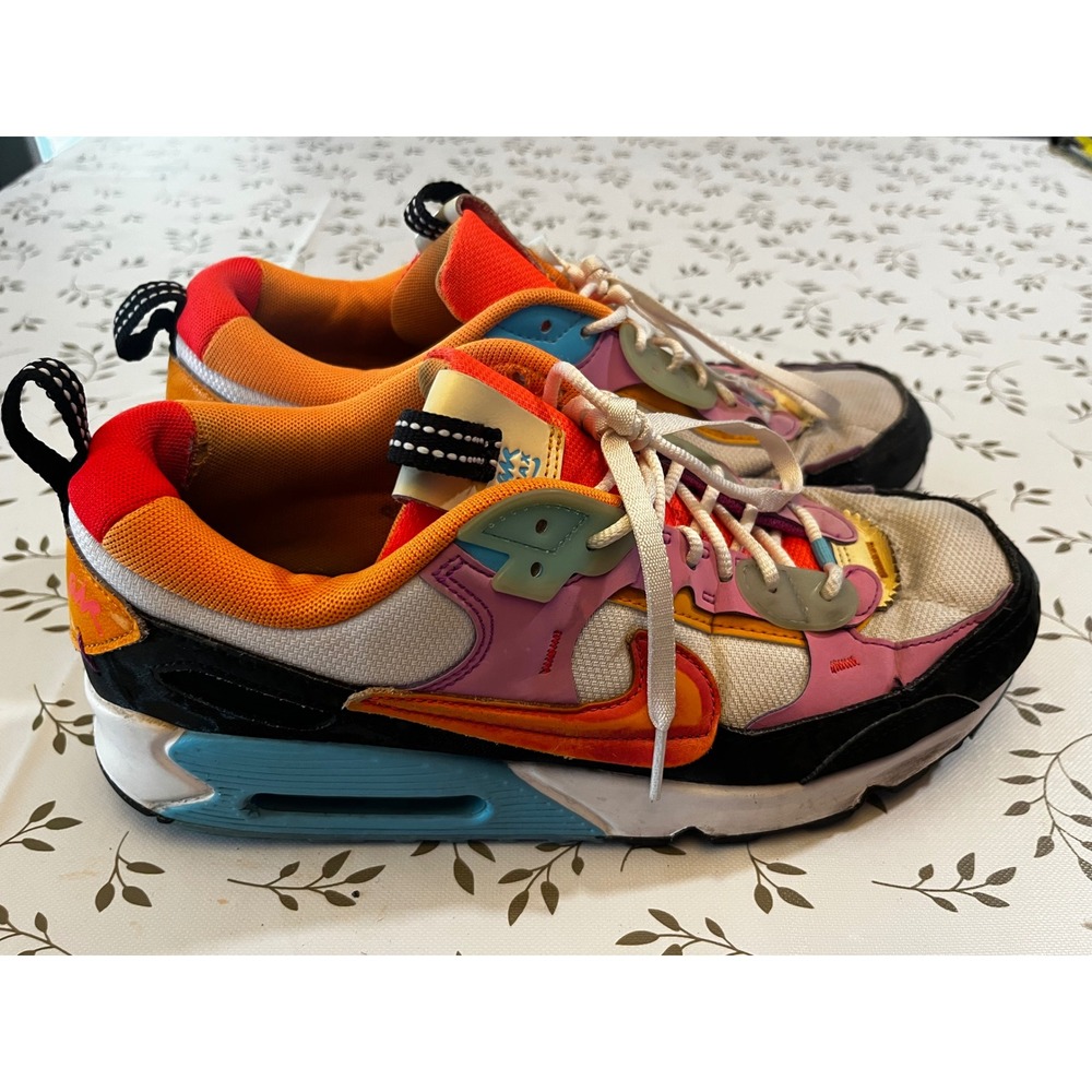 Nike Air Max 90 Futura Multi-Color Women's 10.5 FD0821-100 Sneaker